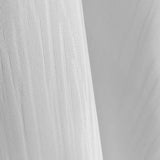 Mustergewebter Gardinenstoff aus recycelten Polyester in der Farbe weiß