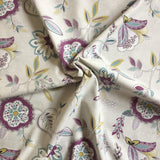 Gardinenstoff mit rosa Blumen