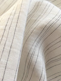 Feiner Leinen Streifen in grau und weiß