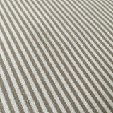 Baumwollstoff mit klassischen feinen Streifen in der Farbe linen