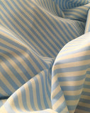 zarter Vorhangstreifen Stoff in babyblau