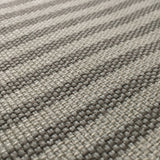 Streifen Outdoorstoff aus recyceltem Polypropylen in der Farbe taupe