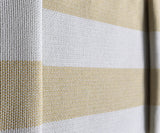 Stylischer Outdoorstoff