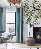 Gardinenstoff aus receltem Polyester in der Farbe pastell blau