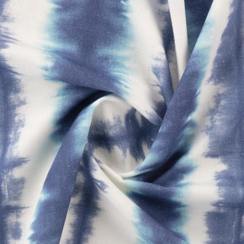 Batik Stoffe mit blauen Farben